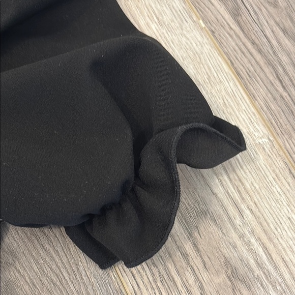 SHEIN Black Puff Sleeve Asymmetrical Blouse - Picture 4 of 6